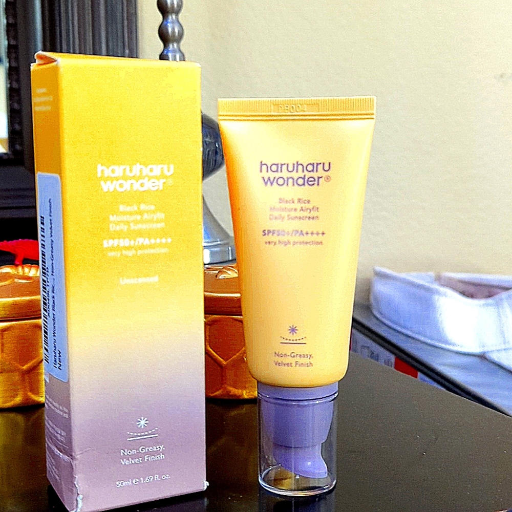 HaruHaru Wonder Sunscreen spf 50+ 50 ml Velvet finish.
